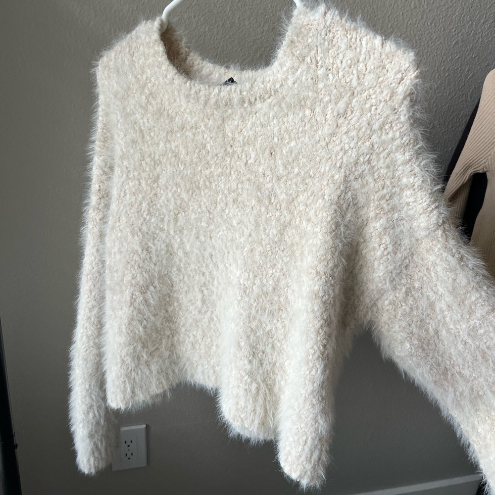 Fluffy crop sweater